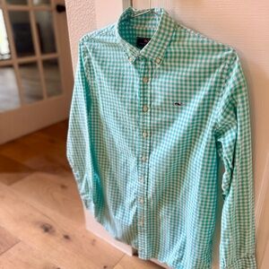 Vineyard Vines Whale Shirt in Green Gingham